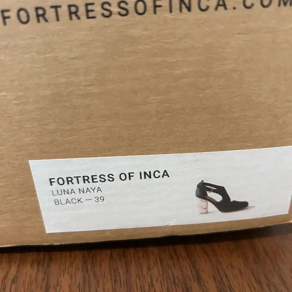 Fortress Like New Black Heels with Gold Buckle - Picture 5 of 6